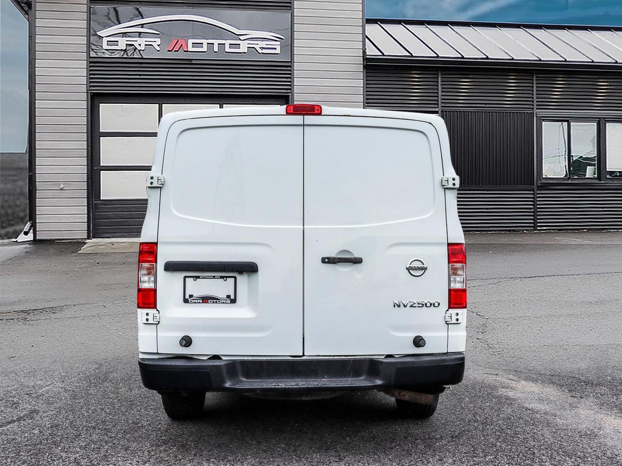 2019 Nissan NV Cargo NV2500 HD S Photo3