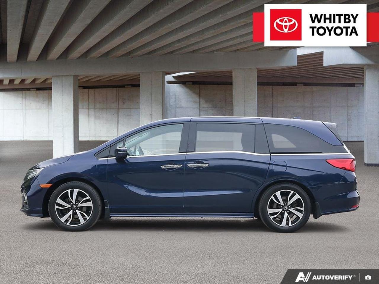2019 Honda Odyssey Touring 3.5L Photo3