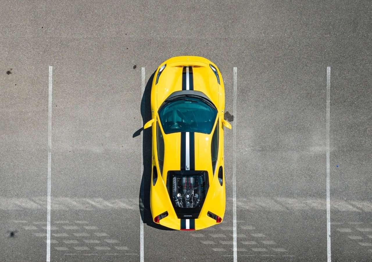 2019 Ferrari 488 Coupe Photo1