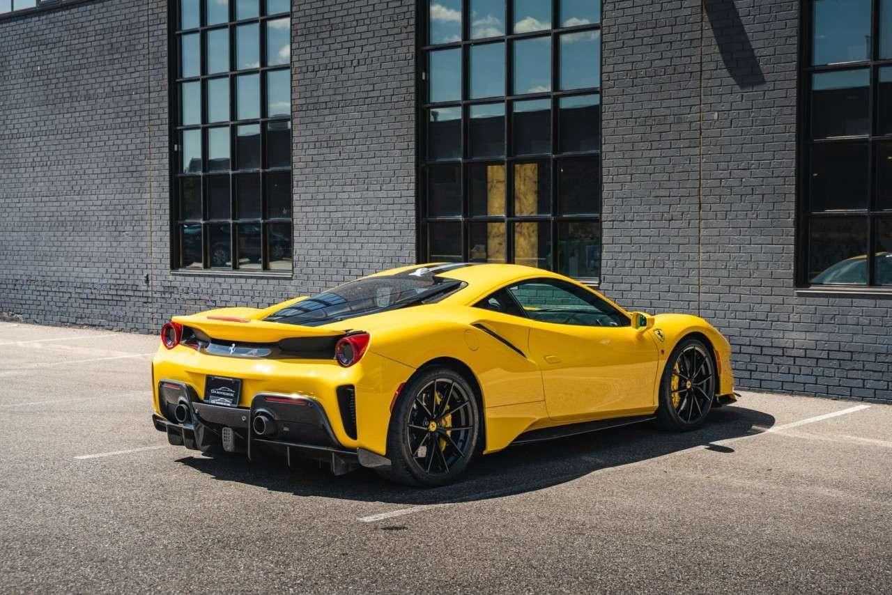 2019 Ferrari 488 Coupe Photo