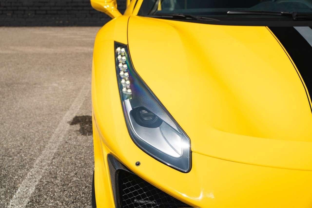 2019 Ferrari 488 Coupe Photo