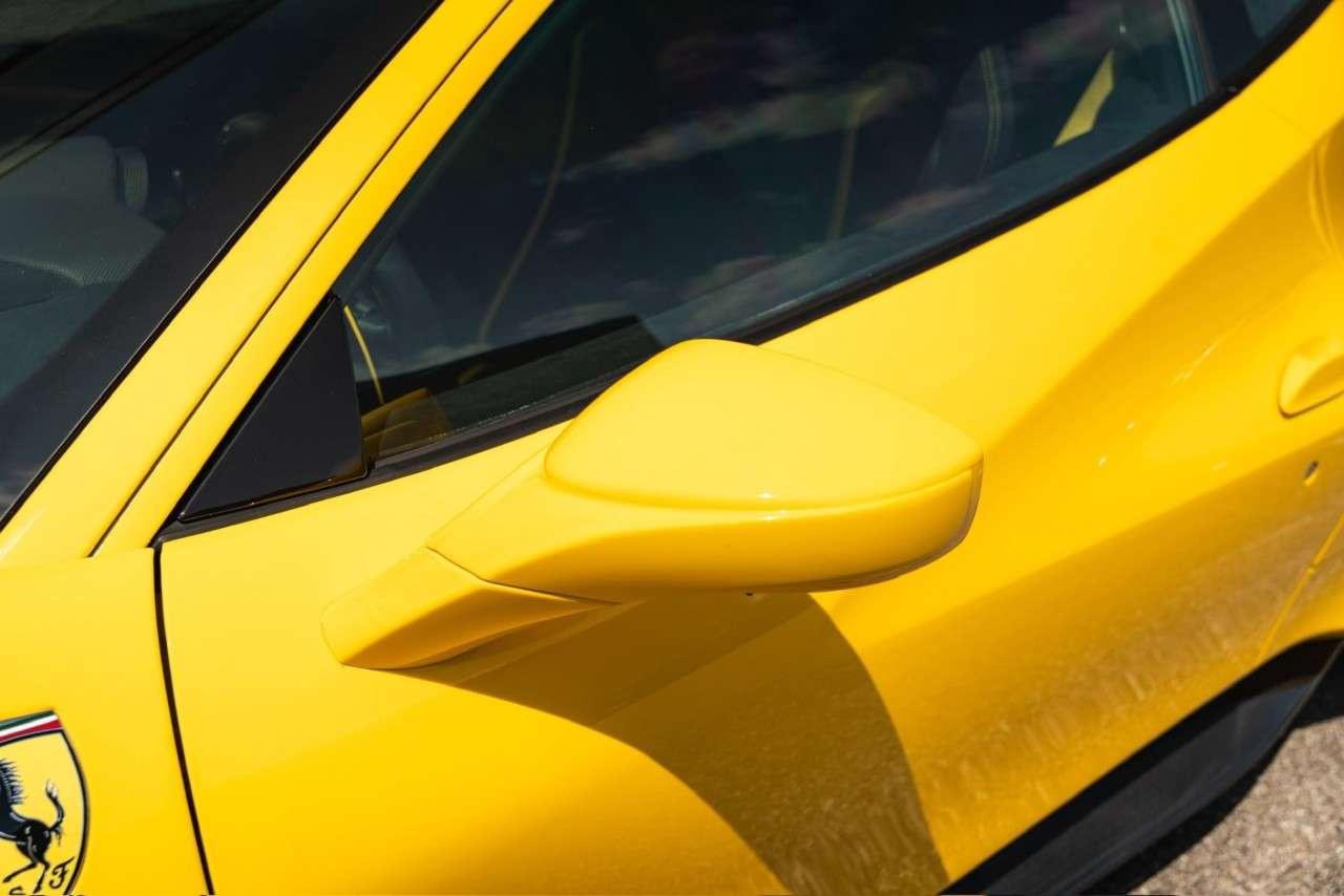 2019 Ferrari 488 Coupe Photo