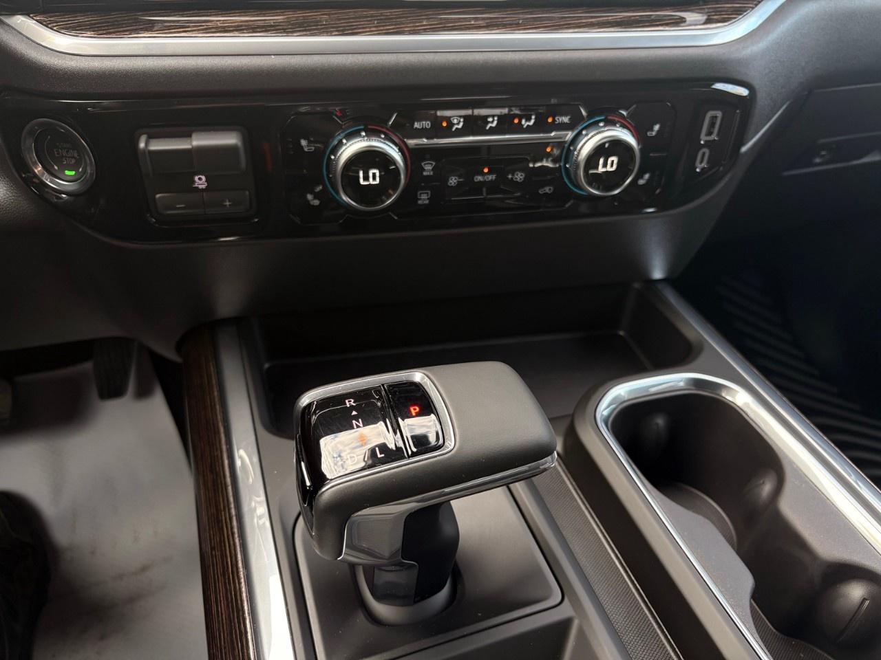 2026 GMC Sierra 1500 Crew Cab Standard Box 4-Wheel Drive Elevation Photo