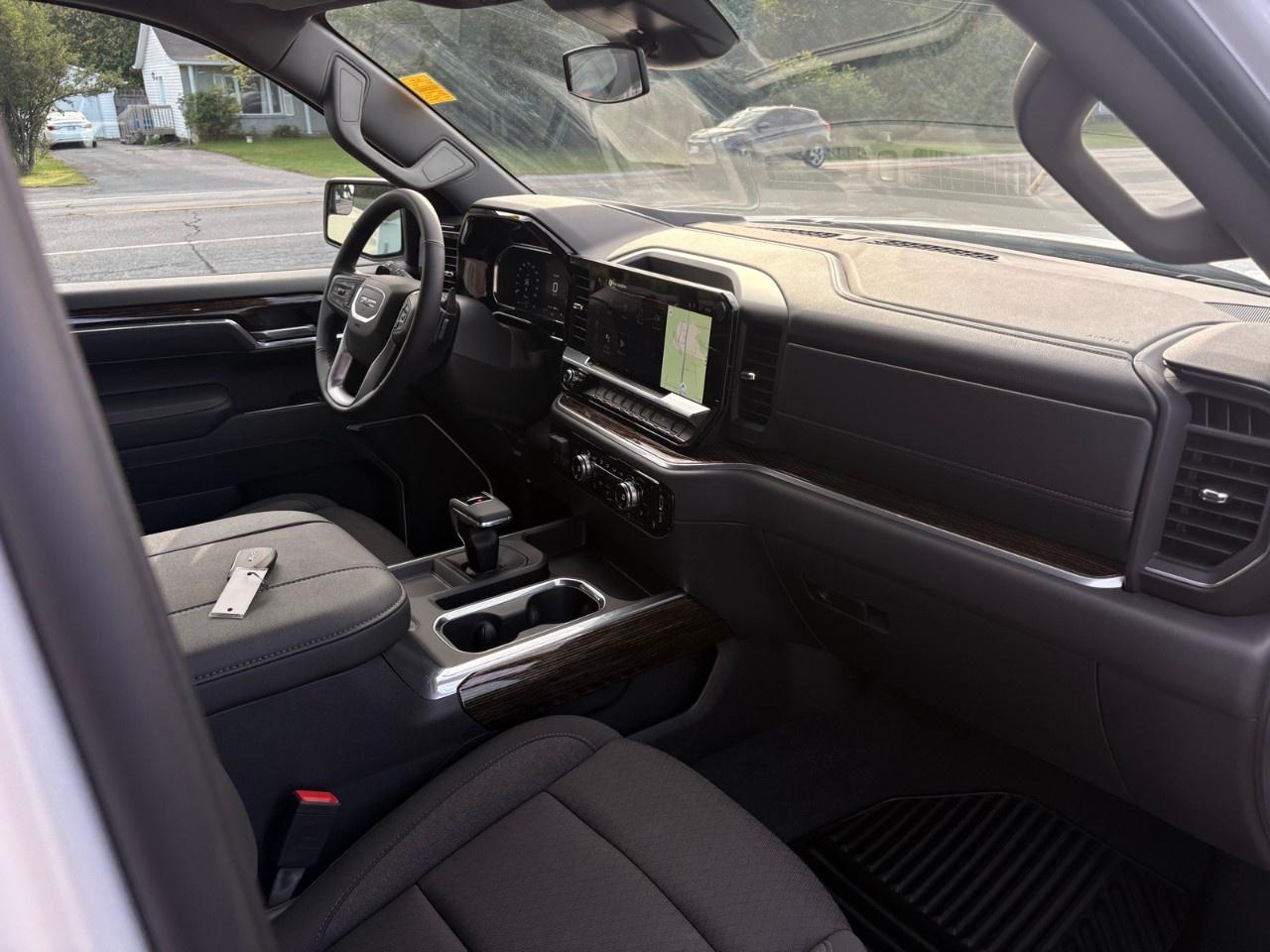 2026 GMC Sierra 1500 Crew Cab Standard Box 4-Wheel Drive Elevation Photo