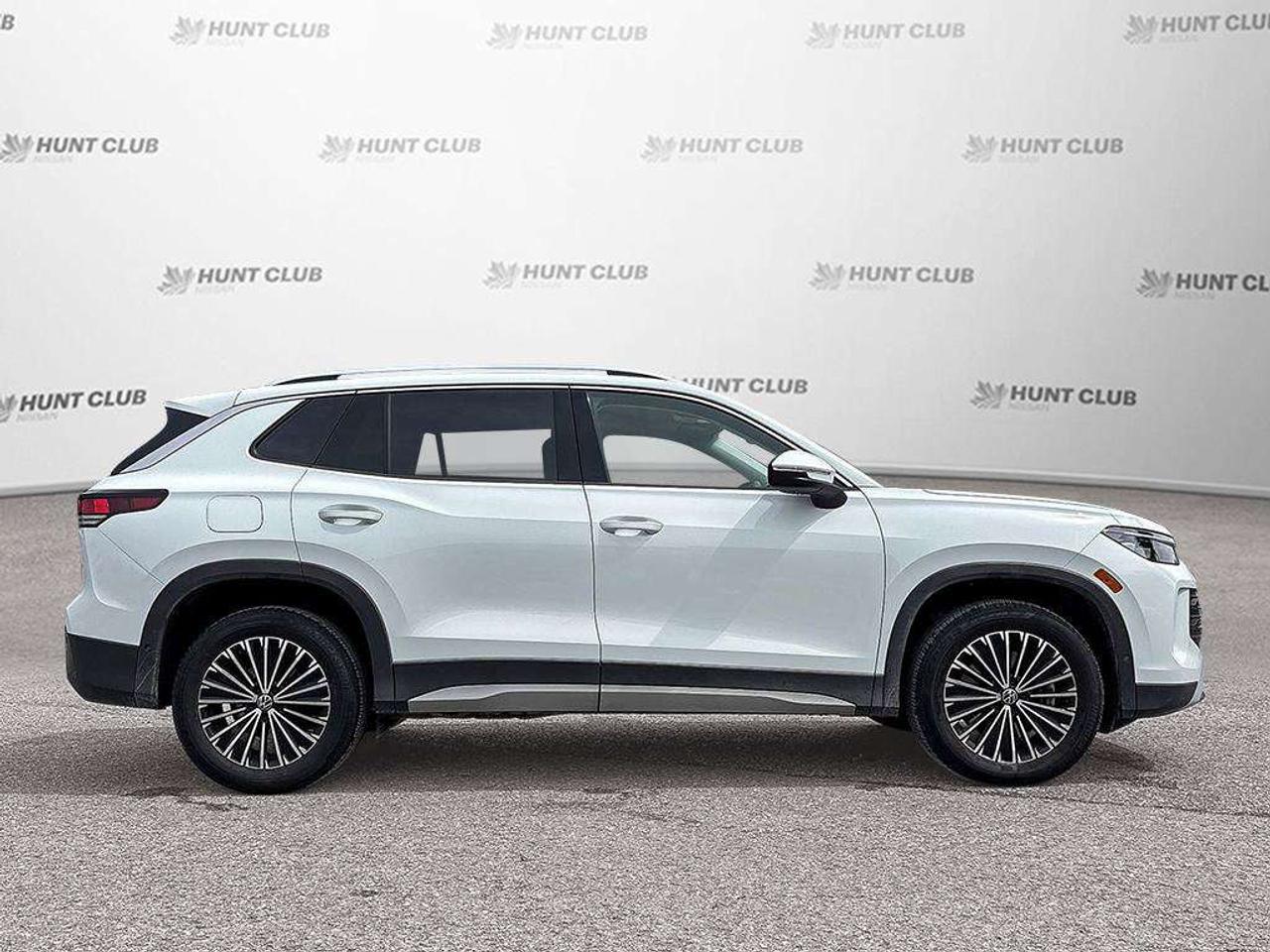 2026 Volkswagen Tiguan Comfortline 4MOTION   Apple Car Play   Android Auto Photo
