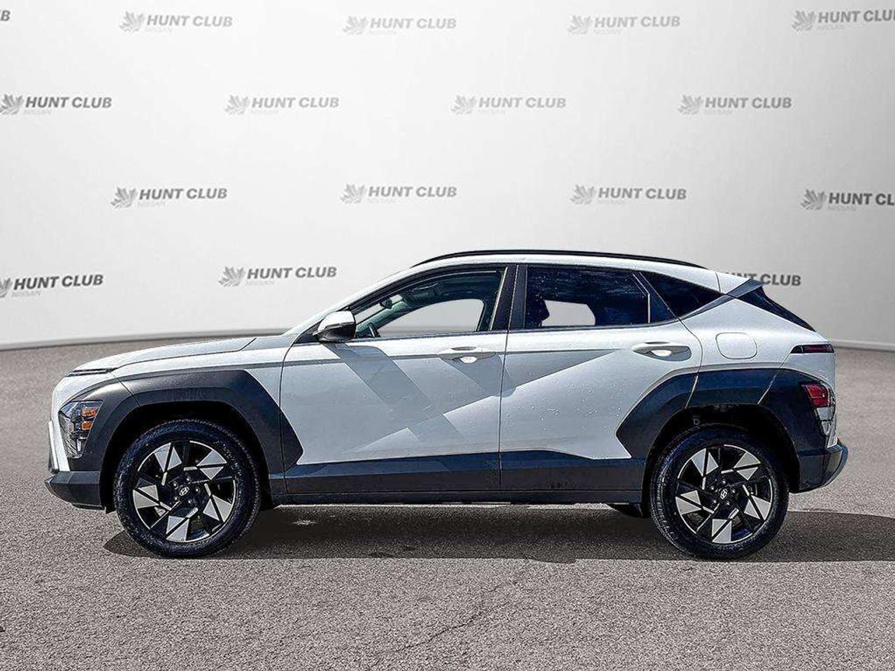 2025 Hyundai KONA Preferred Trend Package   Sunroof   Apple Car Play   Android Auto Photo