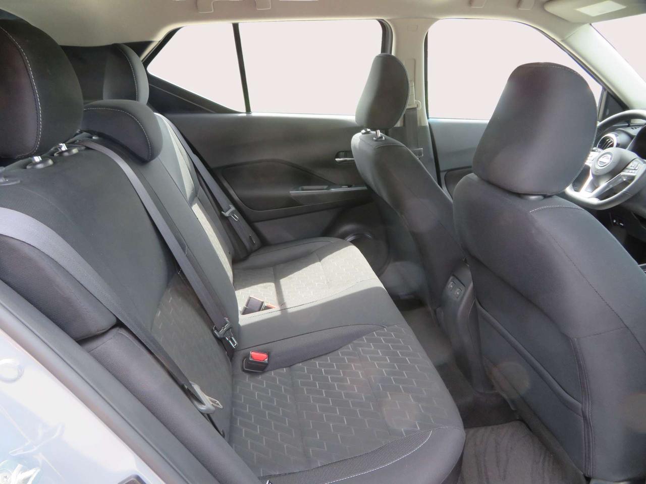 2024 Nissan Kicks SV FWD Photo