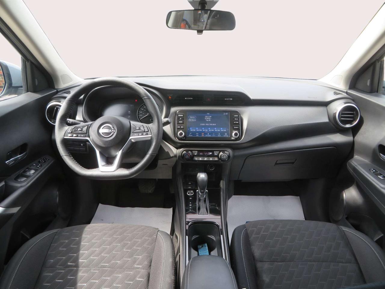2024 Nissan Kicks SV FWD Photo