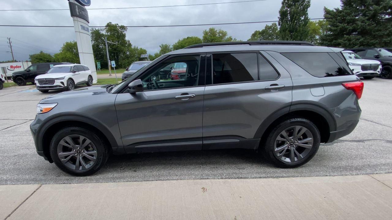 2023 Ford Explorer XLT Photo