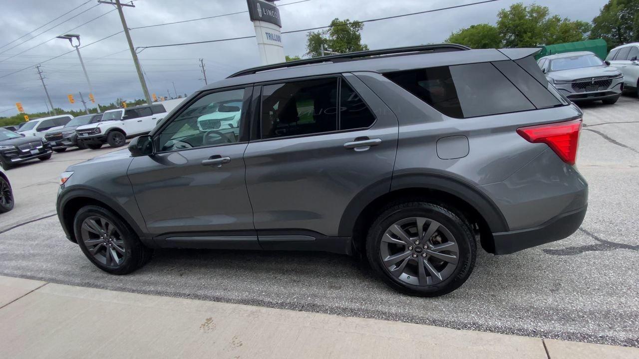 2023 Ford Explorer XLT Photo
