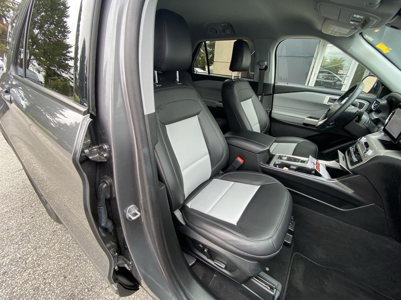 2023 Ford Explorer XLT Photo