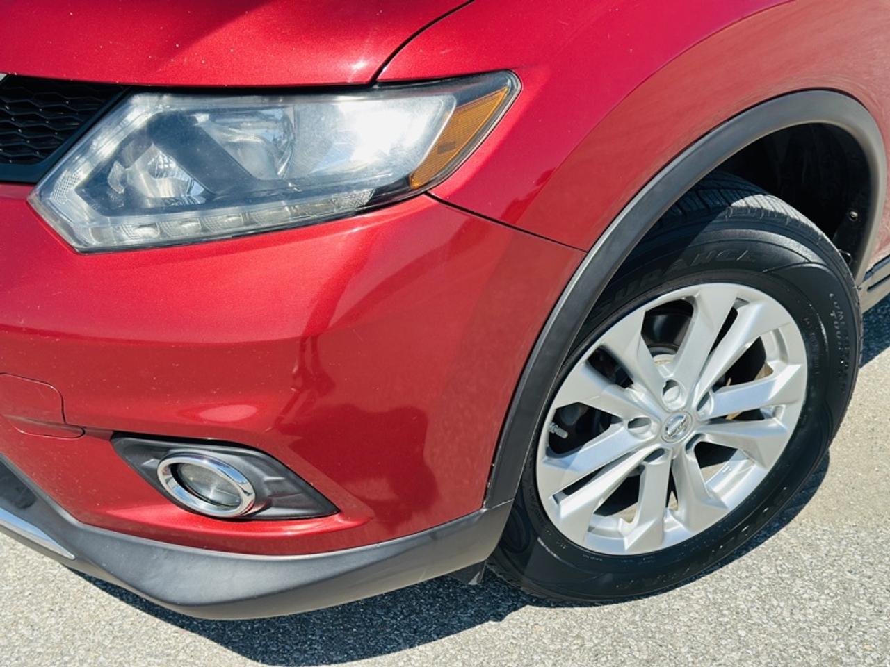 2016 Nissan Rogue SV Photo