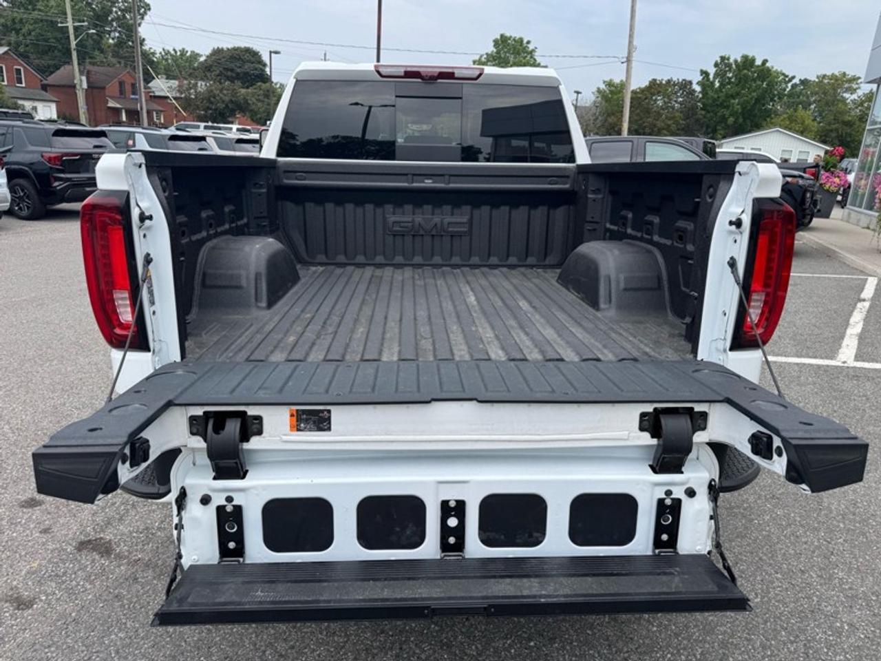 2026 GMC Sierra 1500 Crew Cab Short Box 4-Wheel Drive AT4 Photo
