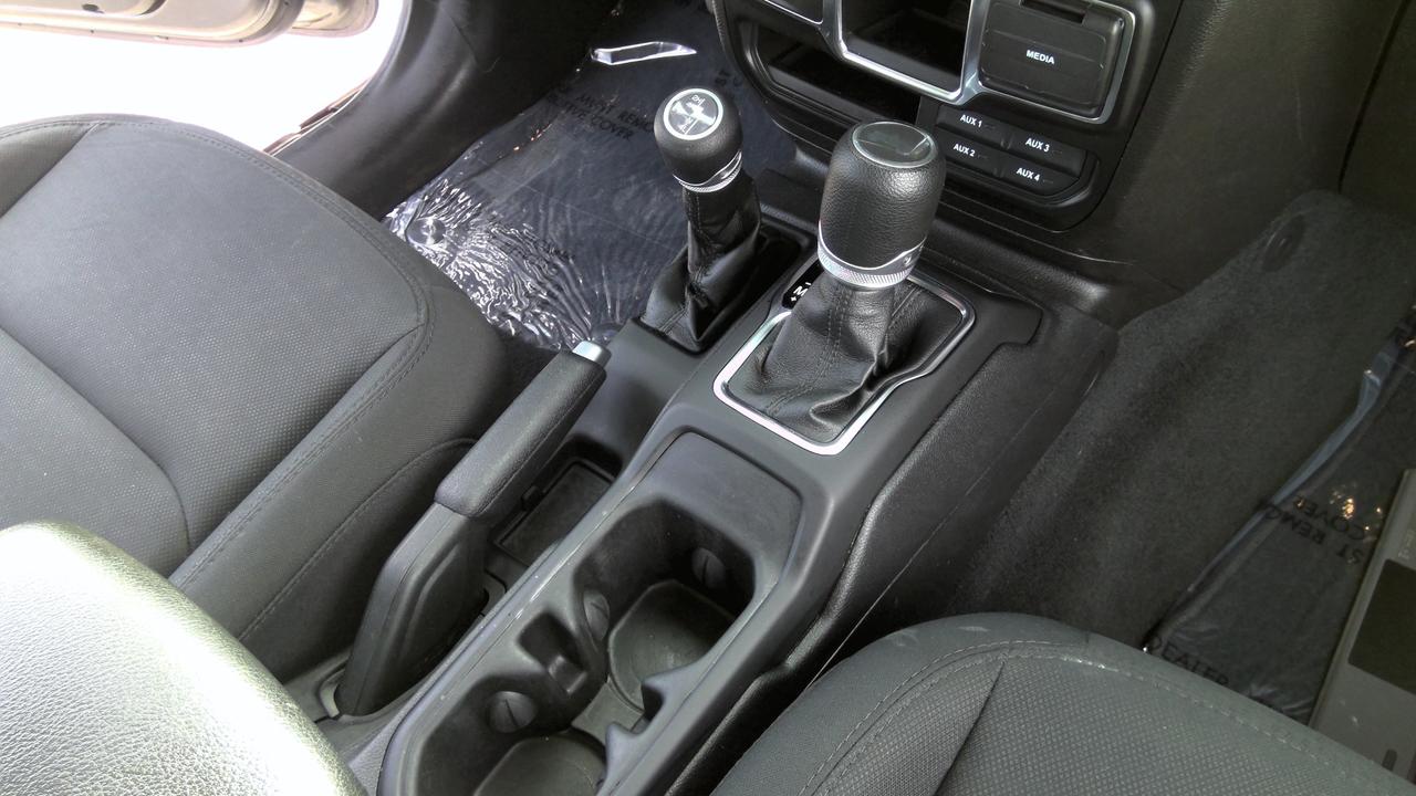 2022 Jeep Wrangler Sport 2dr 4x4 Photo