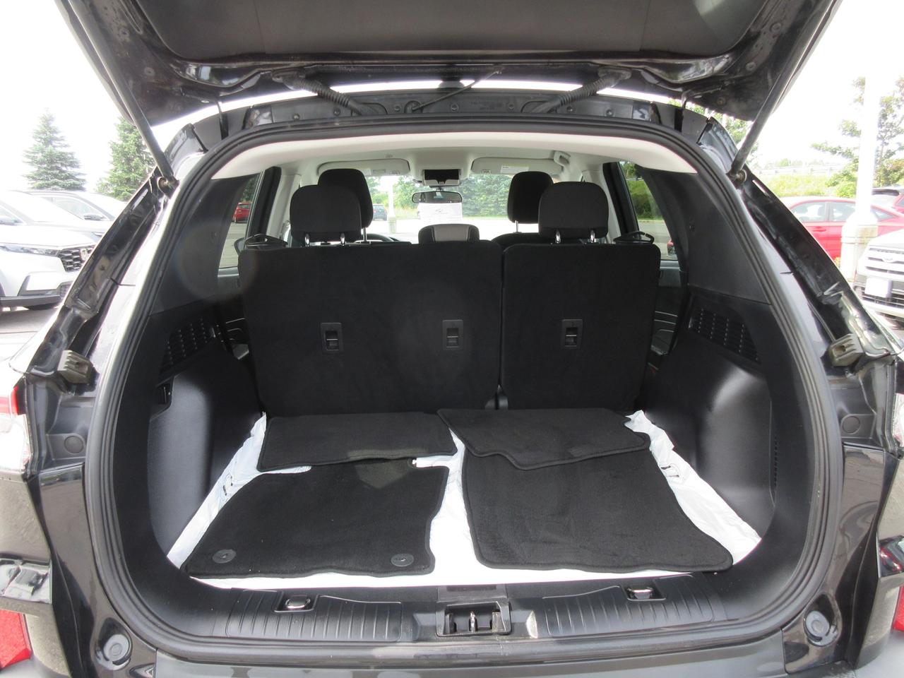 2022 Ford Escape SE 4dr All-Wheel Drive Photo