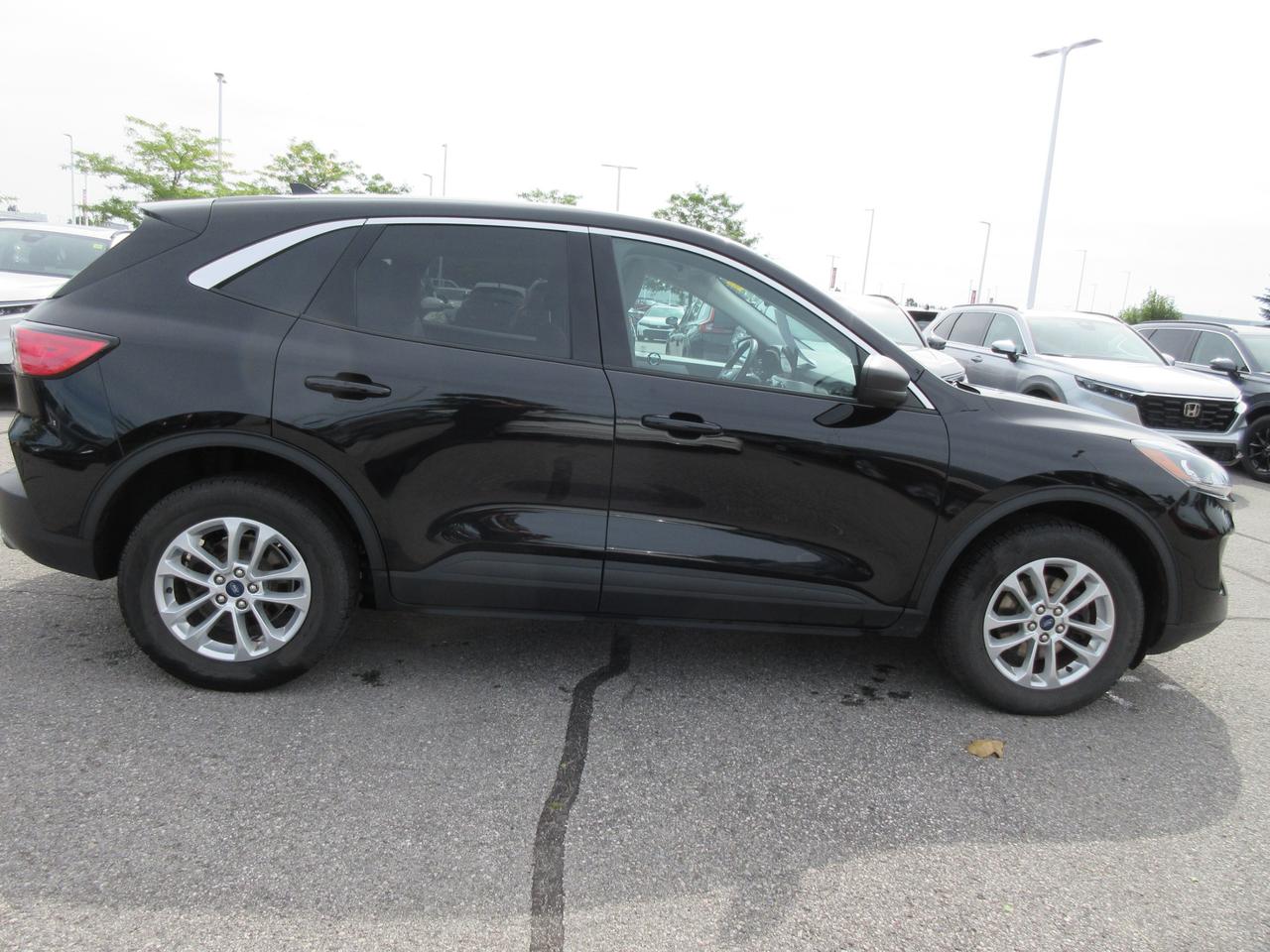 2022 Ford Escape SE 4dr All-Wheel Drive Photo