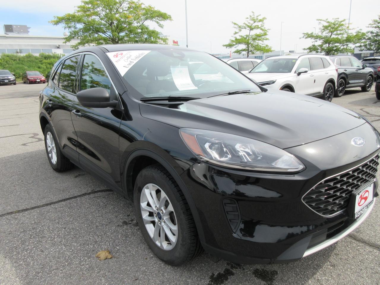 2022 Ford Escape SE 4dr All-Wheel Drive Photo