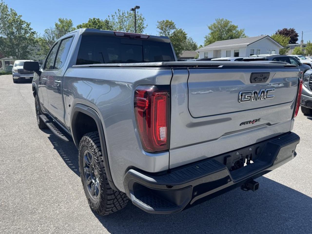 2025 GMC Sierra 1500 Crew Cab Short Box 4-Wheel Drive AT4X Photo