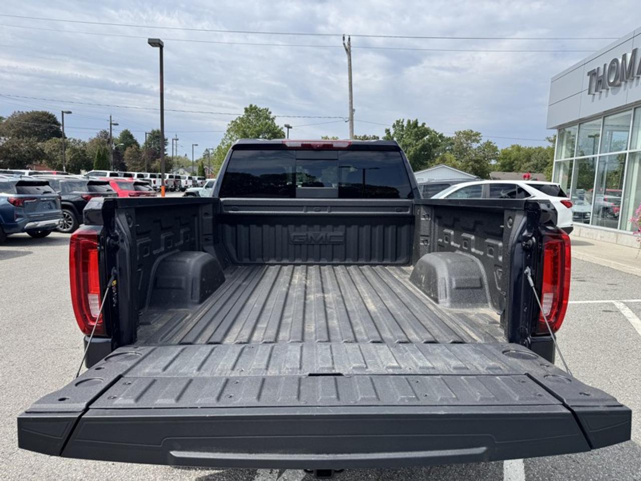 2026 GMC Sierra 1500 Crew Cab Standard Box 4-Wheel Drive AT4 Photo