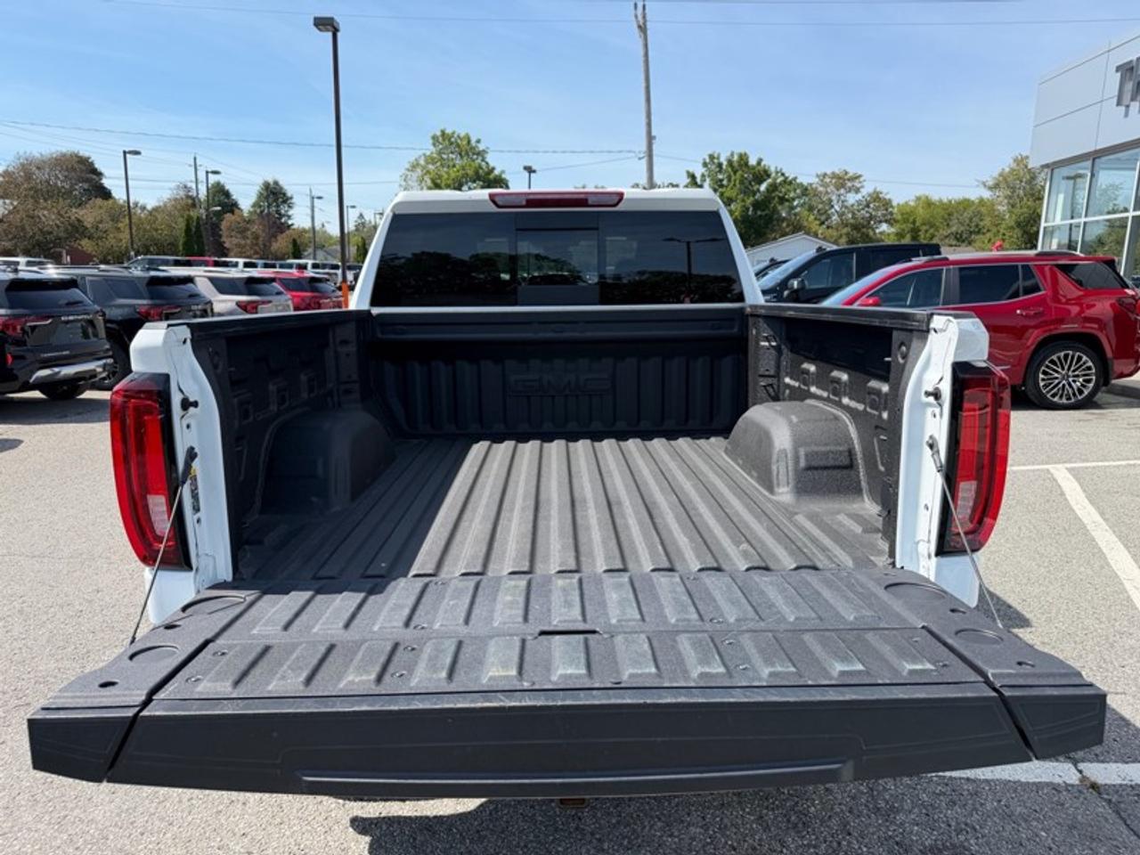 2026 GMC Sierra 1500 Crew Cab Short Box 4-Wheel Drive AT4 Photo