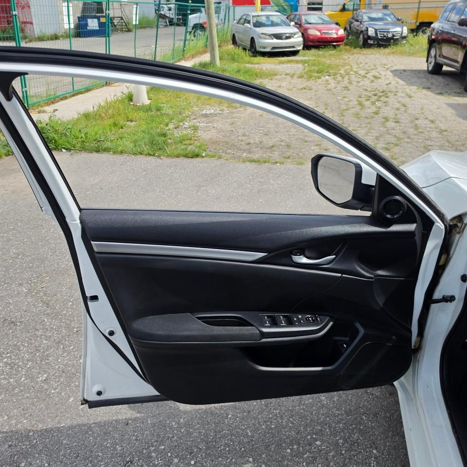 2016 Honda Civic Sedan LX CVT Photo