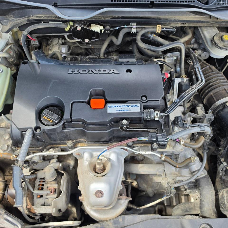 2016 Honda Civic Sedan LX CVT Photo