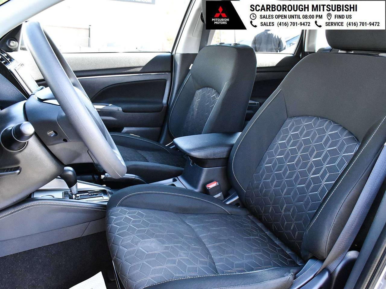 2024 Mitsubishi RVR ES 2WD Auto, Low KM ,blue tooth, rear camera , Photo