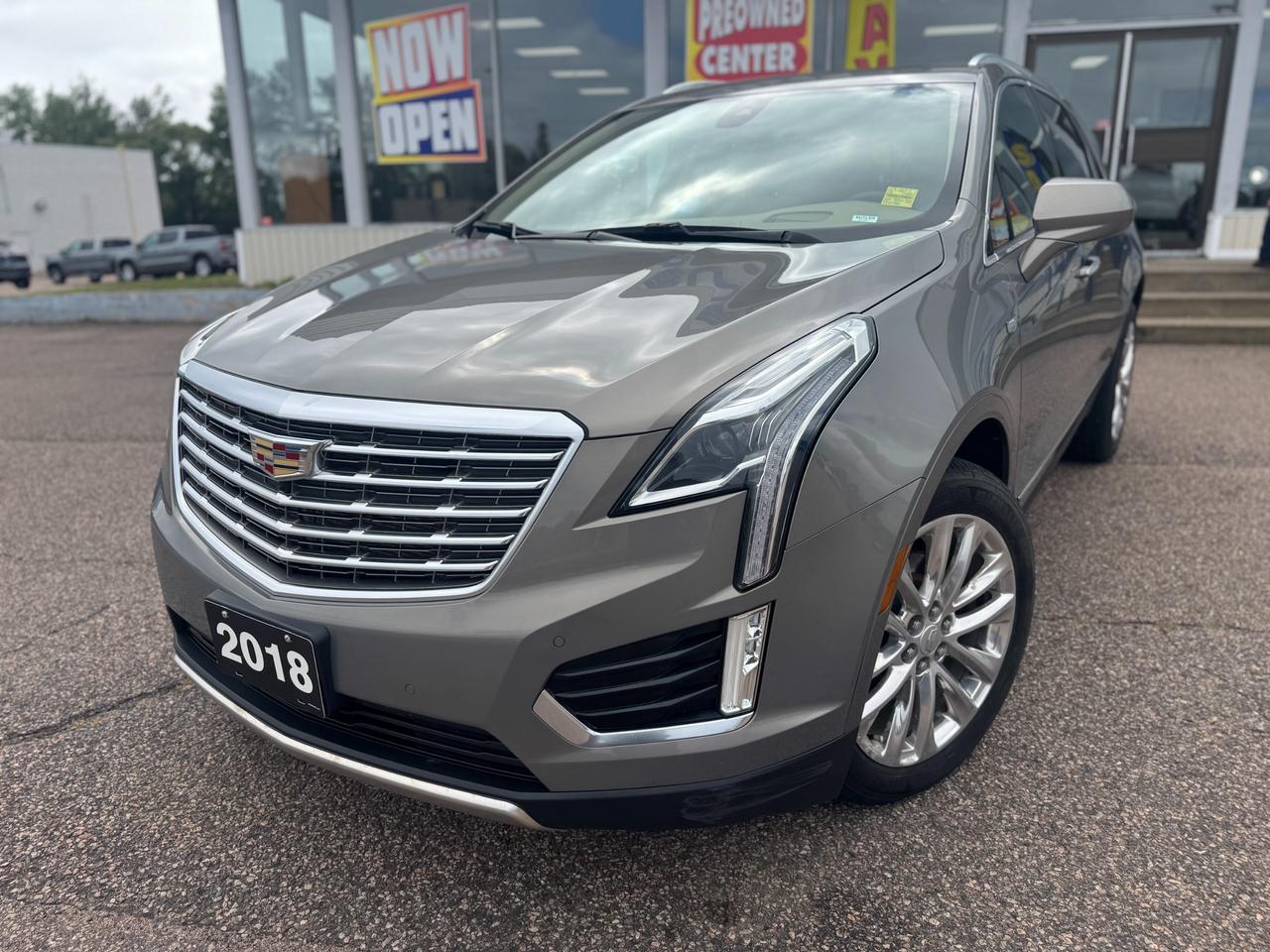 2018 Cadillac XT5 Platinum 4dr All-Wheel Drive Photo0