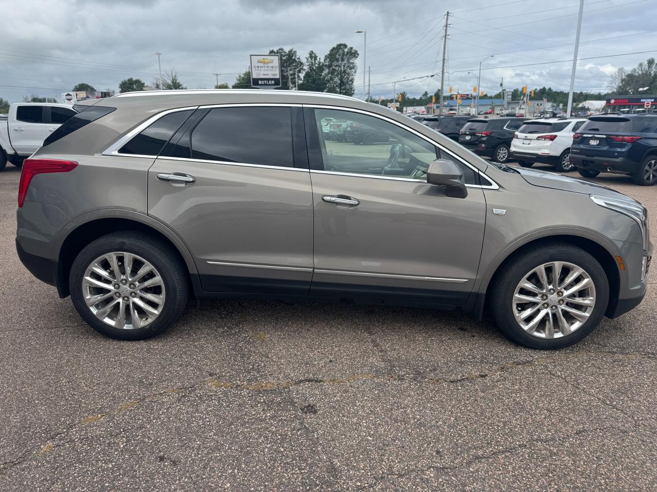 2018 Cadillac XT5 Platinum 4dr All-Wheel Drive Photo