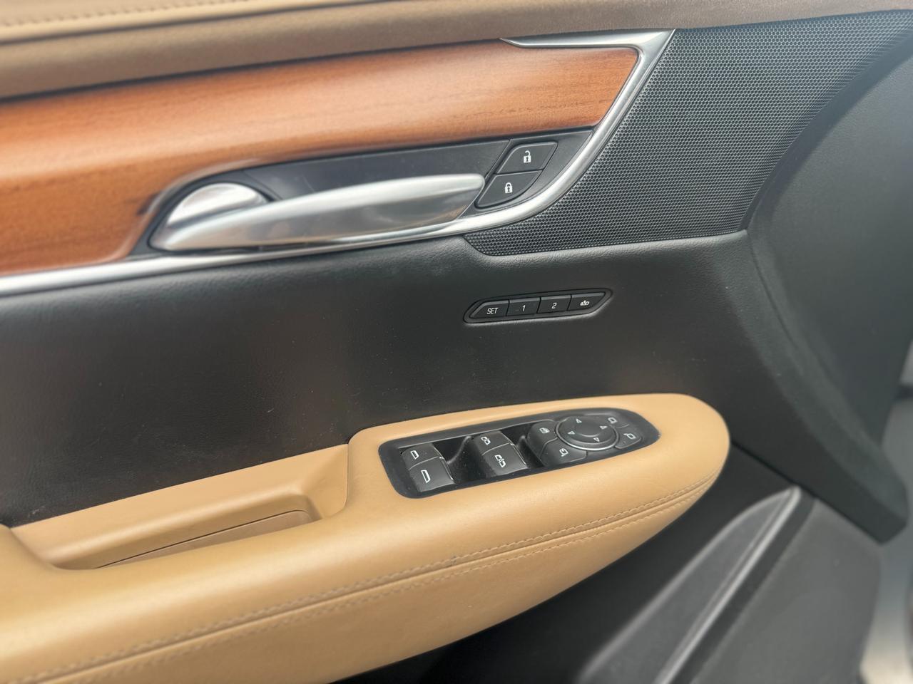 2018 Cadillac XT5 Platinum 4dr All-Wheel Drive Photo