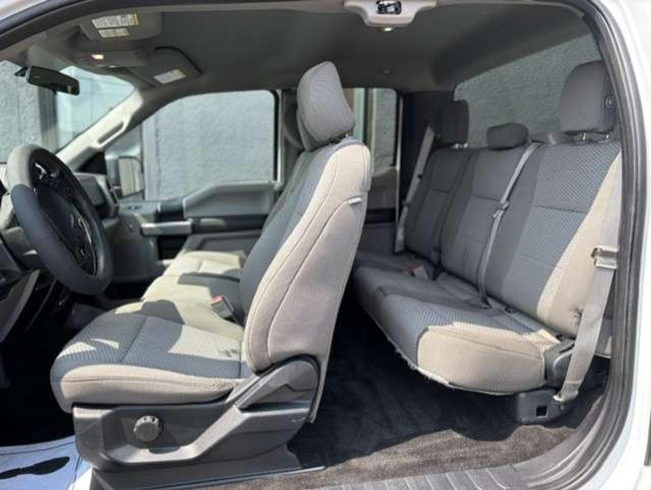 2018 Ford F-150 XLT 4X4 V8 CAMERA-KEYLESS-1 OWNER-CERTIFIED Photo