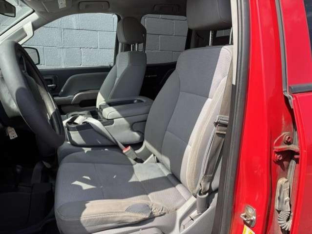 2016 Chevrolet Silverado 1500 4X4 V8 CAMERA-TOW PKG-STORAGE BOXES-NEW TIRES Photo