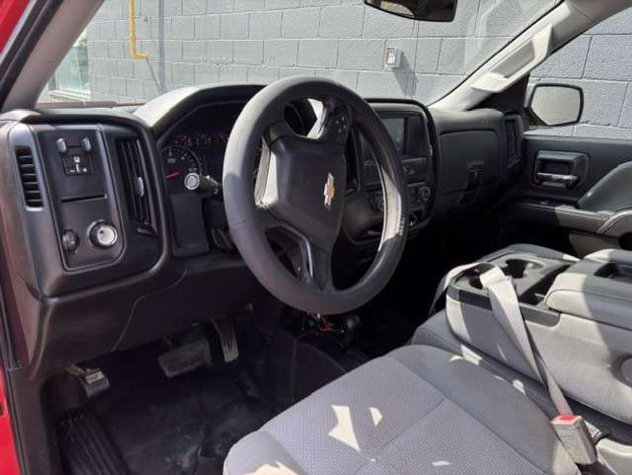 2016 Chevrolet Silverado 1500 4X4 V8 CAMERA-TOW PKG-STORAGE BOXES-NEW TIRES Photo