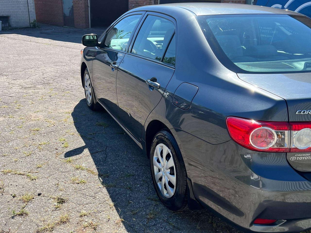 2012 Toyota Corolla CE Photo