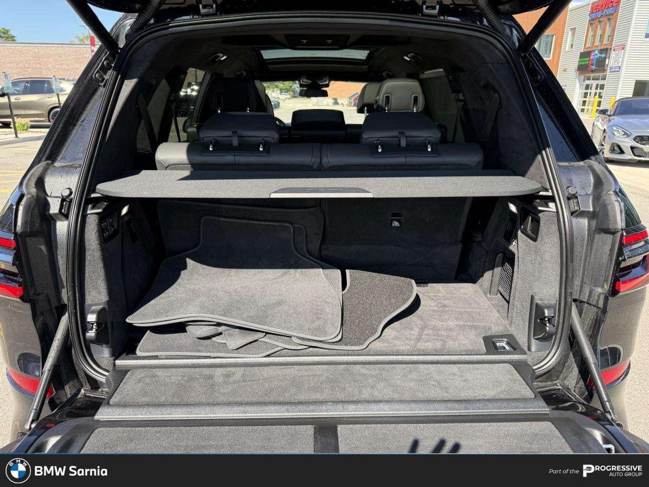 2025 BMW X7 XDRIVE 40I   PREMIUM PAKCAGE   M SPORT PACKAGE   M SPORT PRO   MASSAGING SEATS Photo