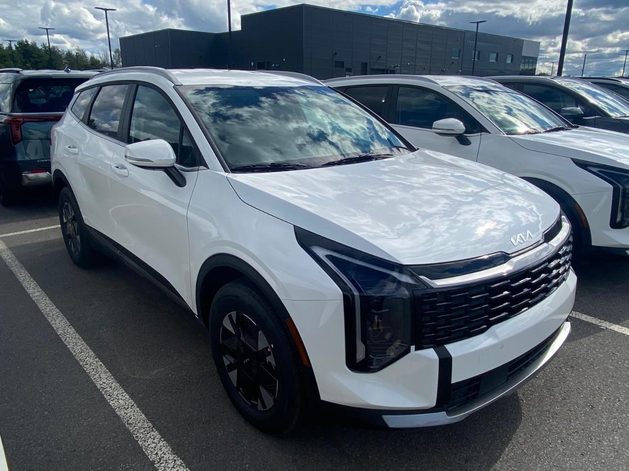 2027 Kia Sportage Hybrid EX 4dr All-Wheel Drive Photo0