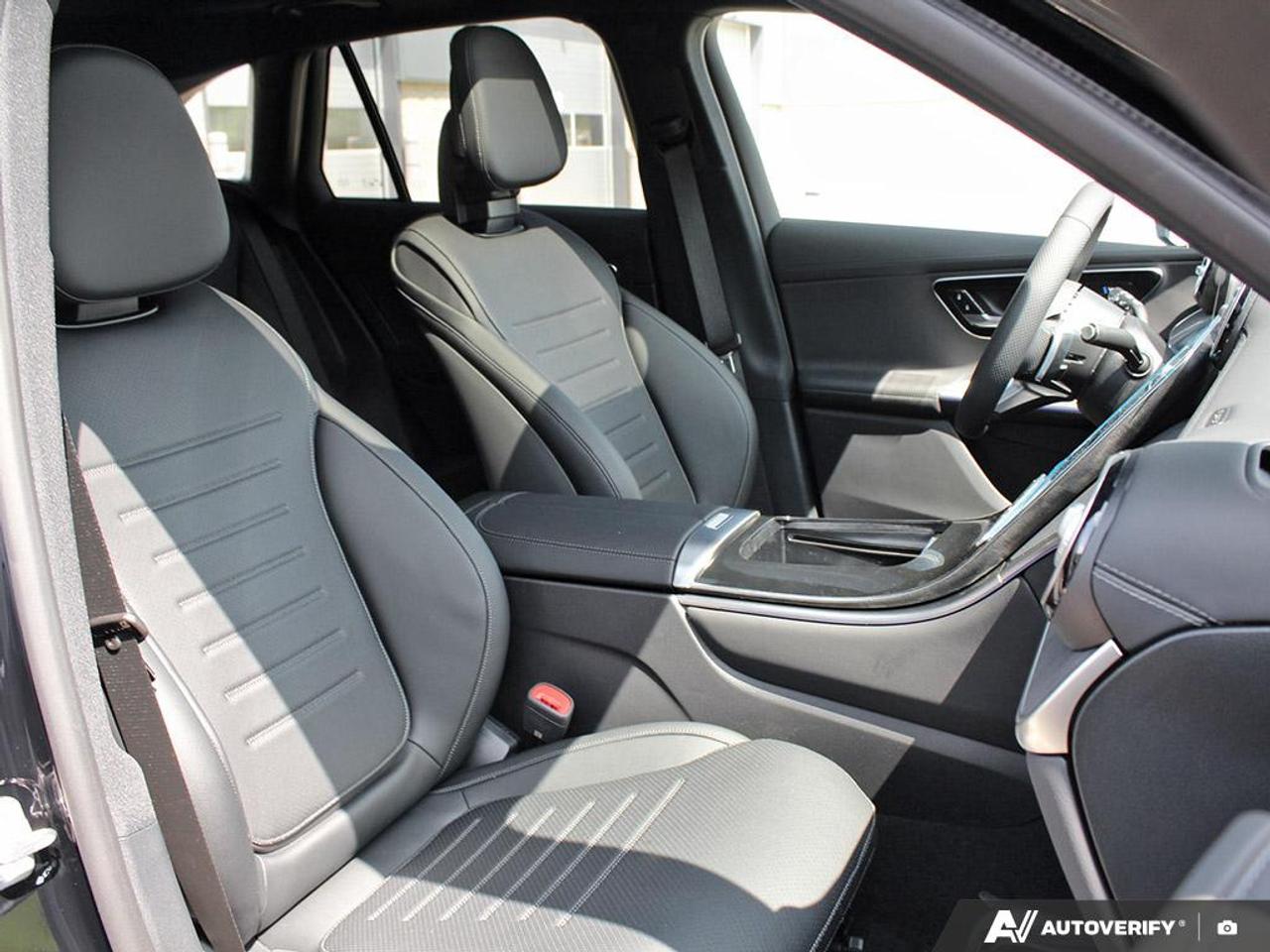 2027 Mercedes-Benz GLC 300 Base GLC 300 4dr All-Wheel Drive 4MATIC Photo