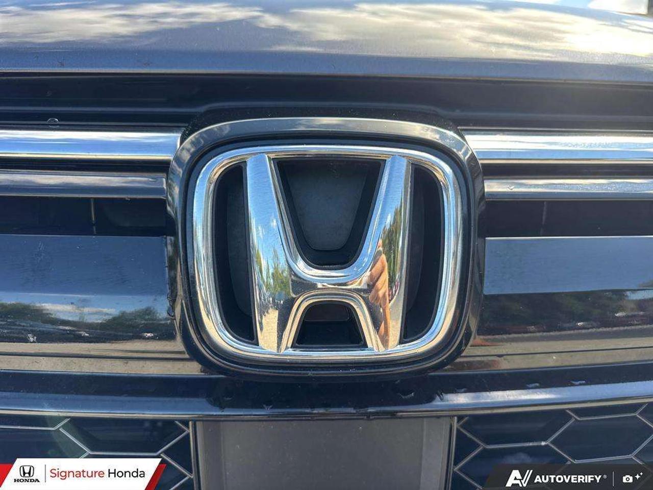 2022 Honda CR-V Touring Photo