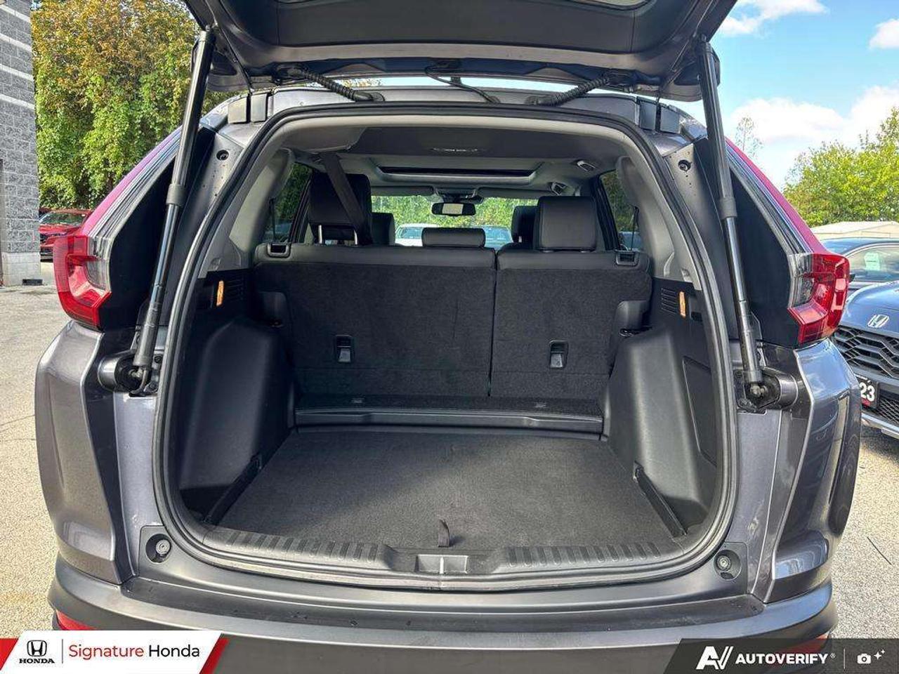 2022 Honda CR-V Touring Photo