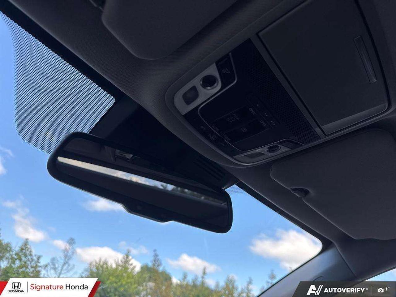 2022 Honda CR-V Touring Photo