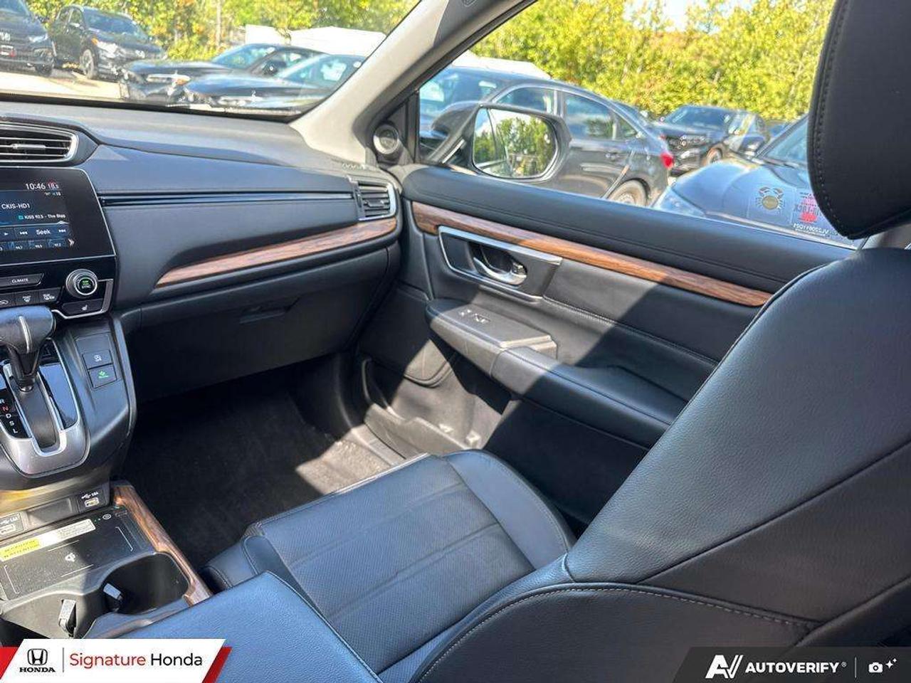 2022 Honda CR-V Touring Photo