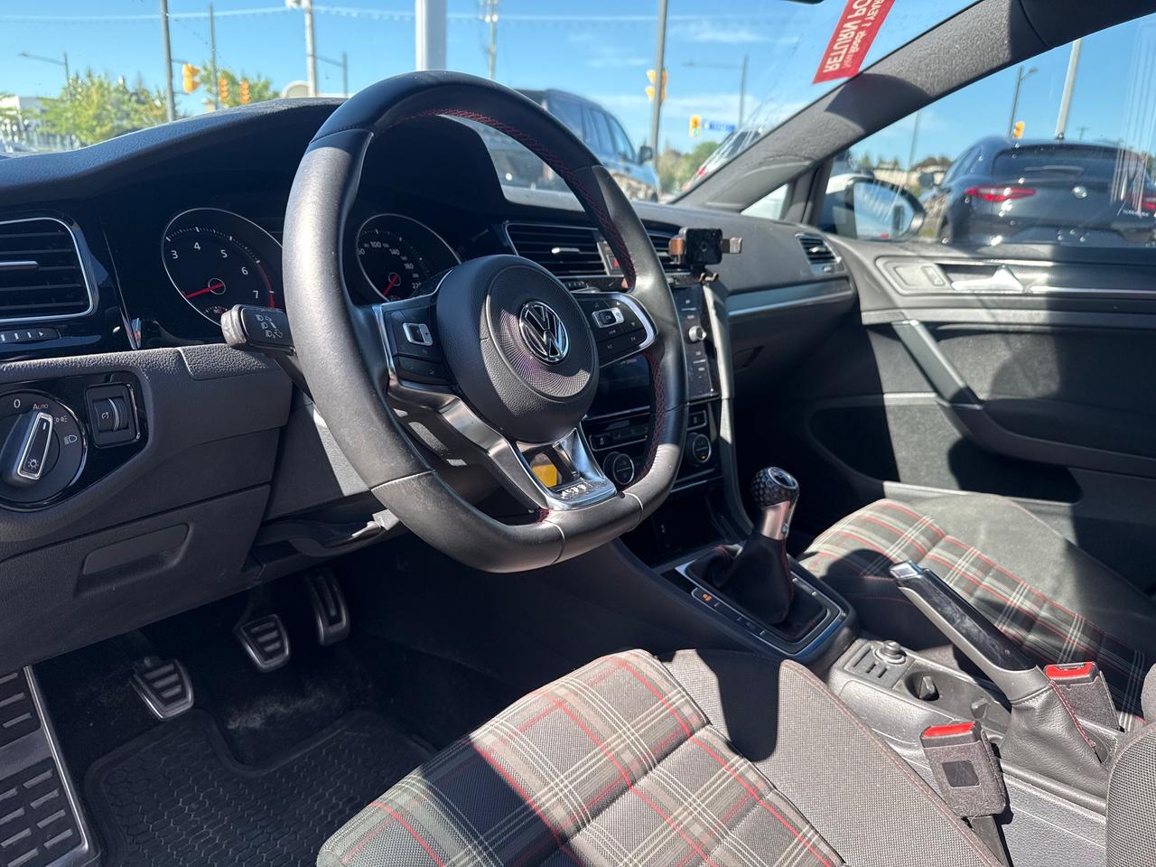 2020 Volkswagen Golf GTI Base (M6) 4dr Hatchback Photo