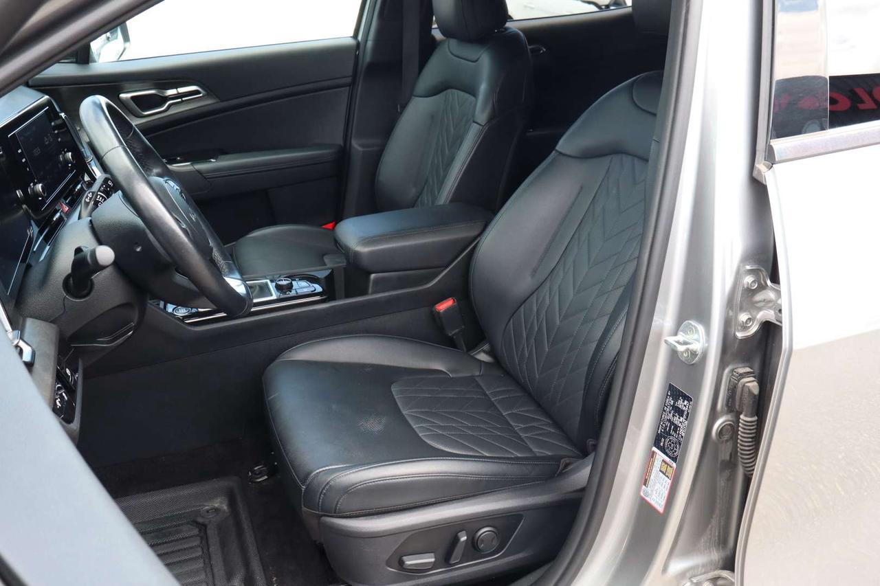 2023 Kia Sportage X-Line AWD   No Accident   Clean Carfax Photo