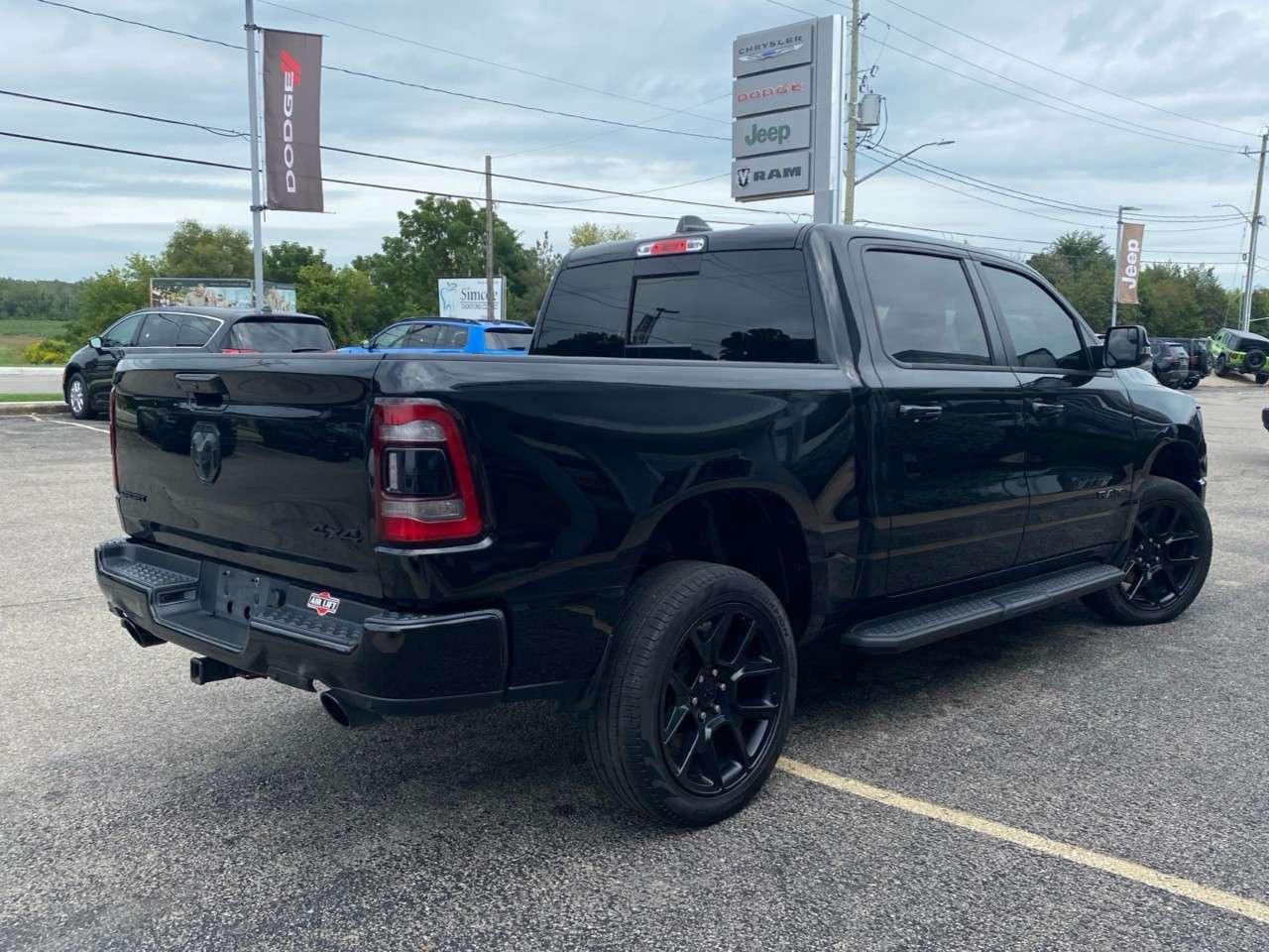 2024 RAM 1500 Sport 4x4 Crew Cab 5'7 Box Photo4