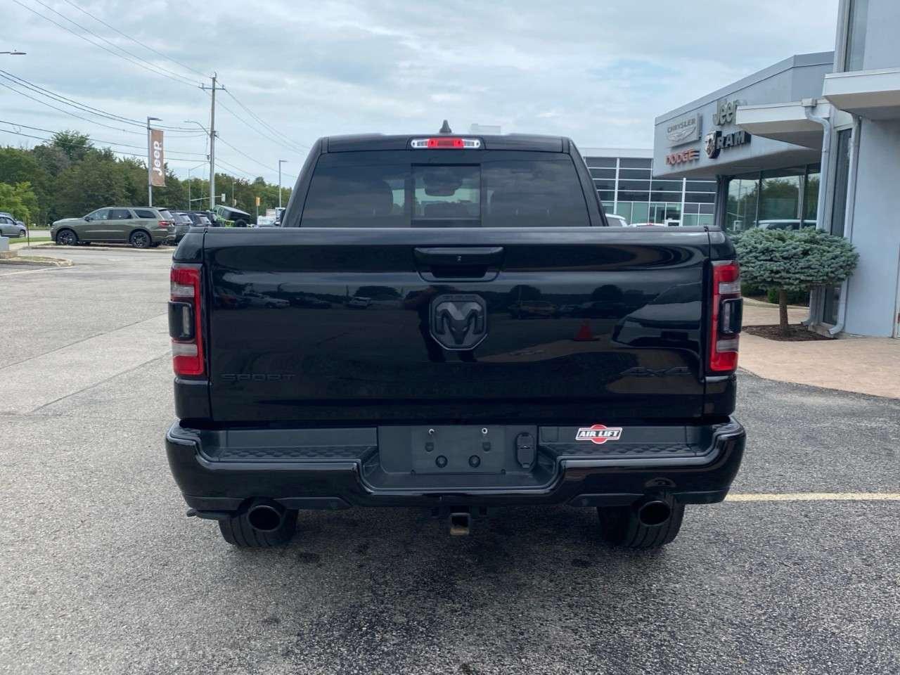 2024 RAM 1500 Sport 4x4 Crew Cab 5'7 Box Photo