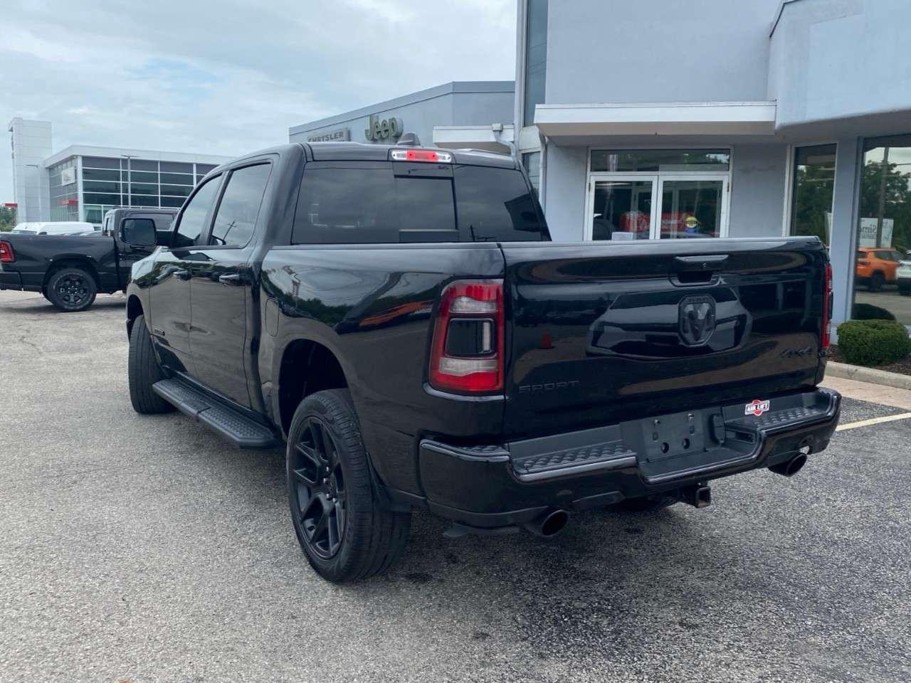 2024 RAM 1500 Sport 4x4 Crew Cab 5'7 Box Photo