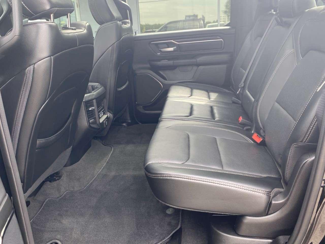 2024 RAM 1500 Sport 4x4 Crew Cab 5'7 Box Photo