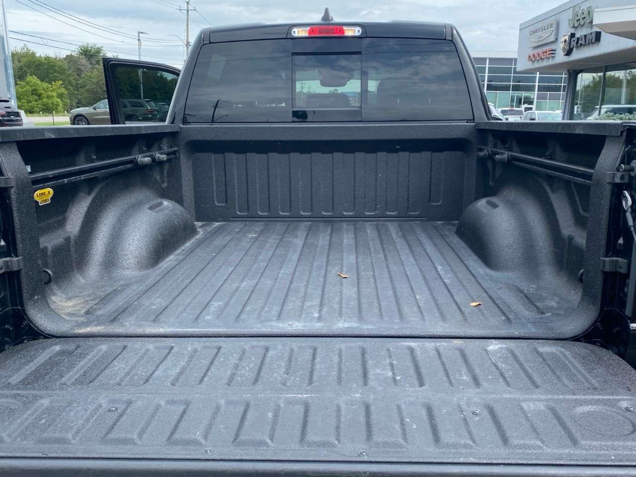 2024 RAM 1500 Sport 4x4 Crew Cab 5'7 Box Photo