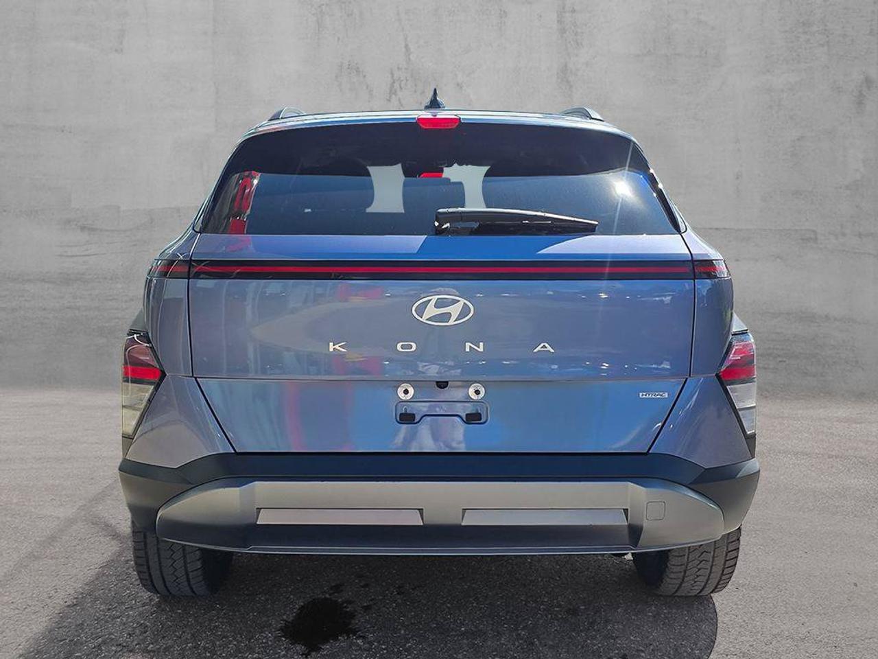 2025 Hyundai KONA Preferred AWD | Sunroof | Apple Car Play | Heated Seats | Photo