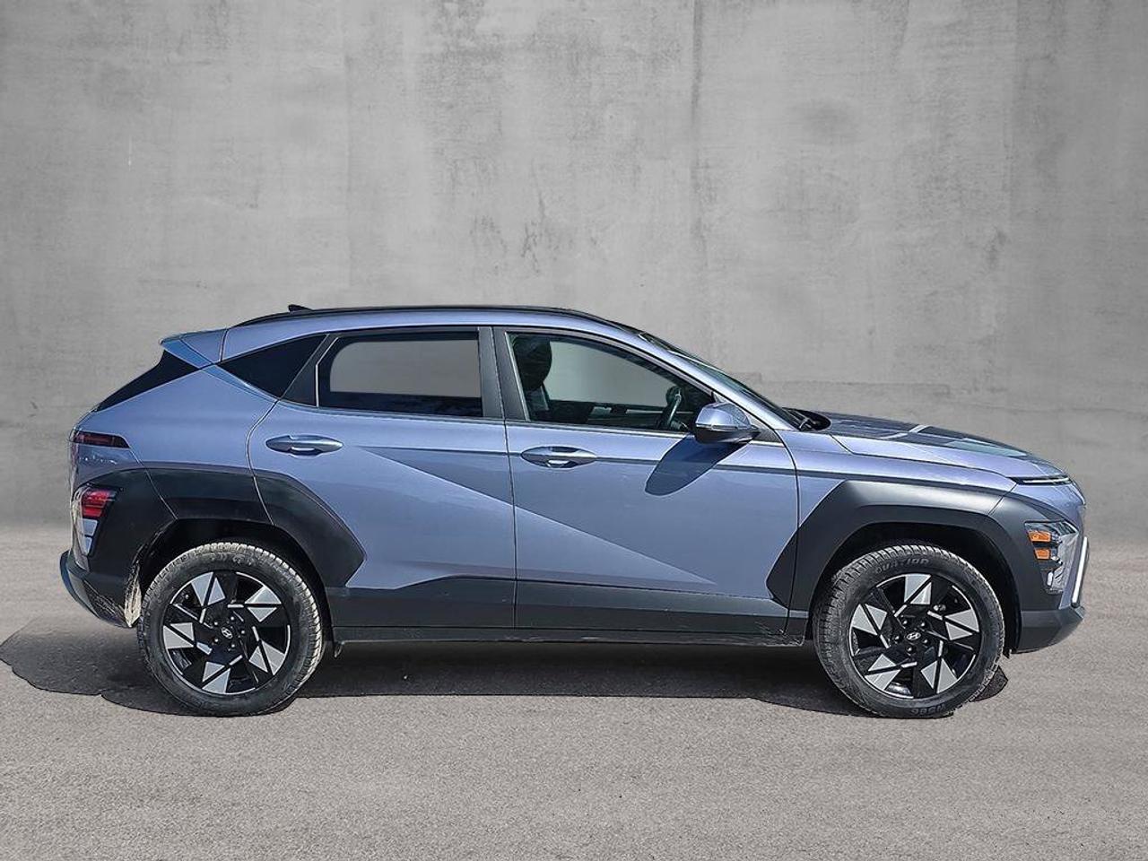 2025 Hyundai KONA Preferred AWD | Sunroof | Apple Car Play | Heated Seats | Photo